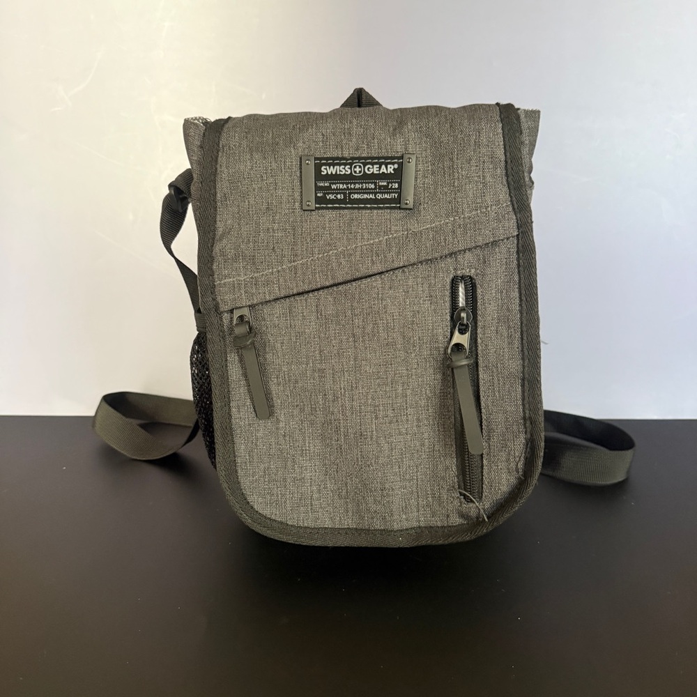 SwissGear Black and Gray Men's Messenger Bag